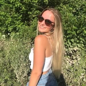 Meet your Posher, Mackenzie